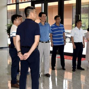 安徽省政府發(fā)展研究中心調(diào)研組參觀走訪中鯤